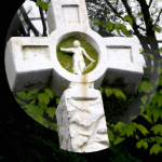 3. “Spiritualité Montfortaine : Guide Pratique pour une Dévotion Éclairée”